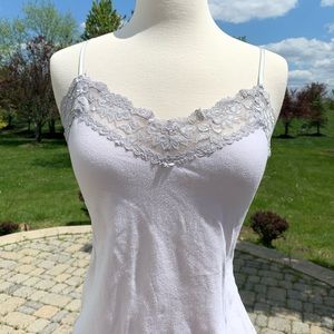 ❤️ Gray Lace White Tank Top ❤️